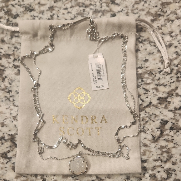 Kendra Scott Silver Necklace with Delicate Pendant Design - Picture 1 of 5